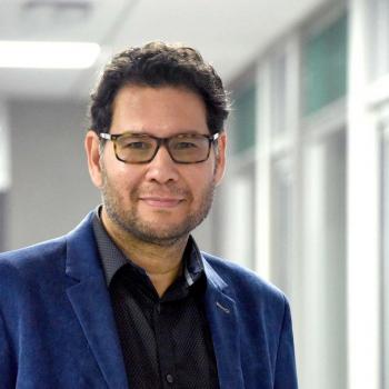 Dr. Javier Tapia Gana Premio por investigación con Adolescencia